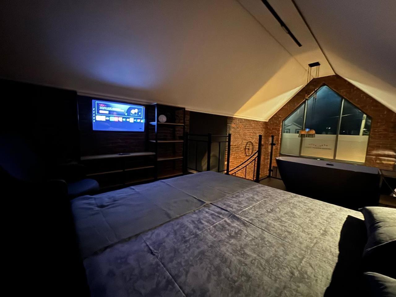 Loft Holiday home