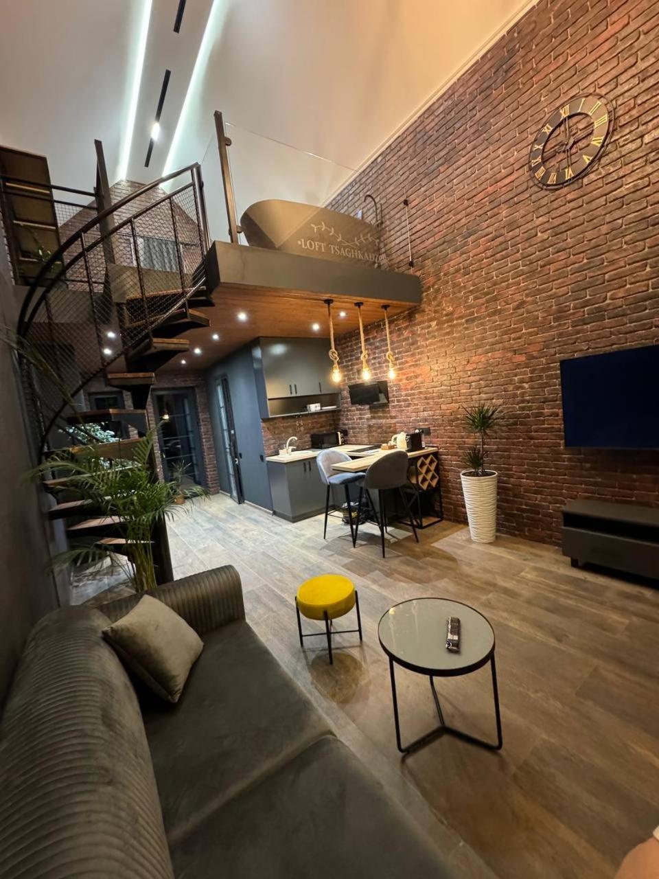 Loft *